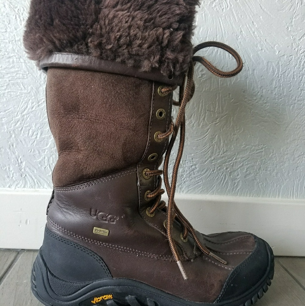 Uug Australia brown leather boots
